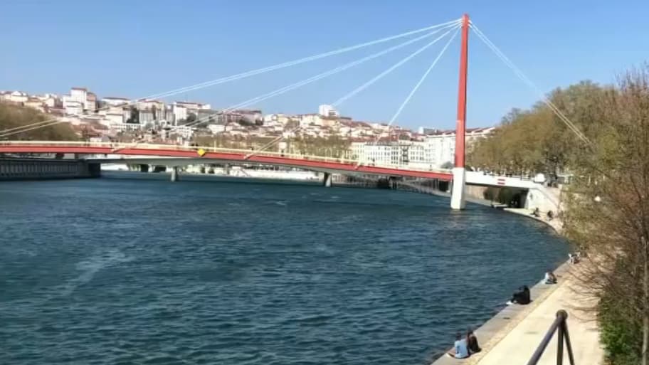 the obligation to wear the mask maintained, part of the Saône quays still prohibited from access