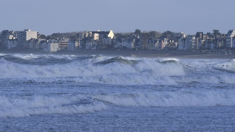 A Saint-Malo, un collectif dénonce la bétonisation des côtes