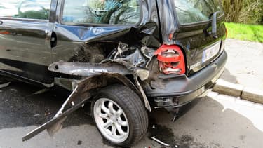 Il y aura toujours des accidents, comme de petits impacts, ou de plus gros dégâts, car une voiture autonome dérape sur le verglas et finit dans le fossé.