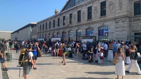 Les départs et arrivées des trains ont été suspendus à la gare Saint-Charles, ce samedi 27 juillet. 