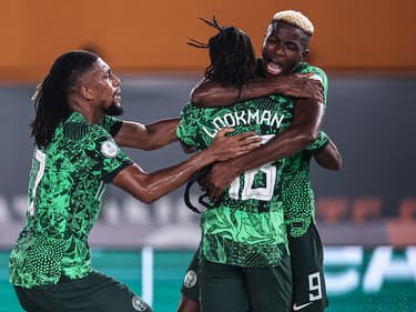 La joie d'Osimhen et Lookman sur l'ouverture du score du Nigeria en huitième de finale de la CAN, 27 janvier 2024