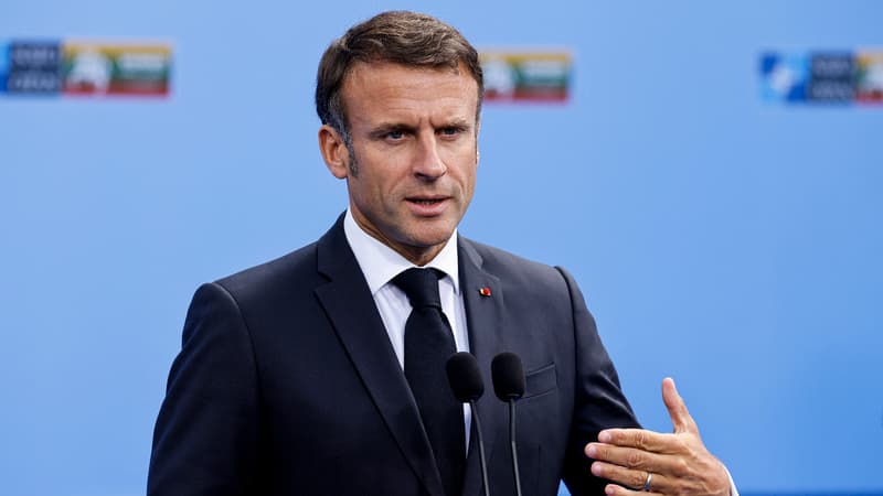 Rumeurs de remaniement: Emmanuel Macron demande aux ministres de 