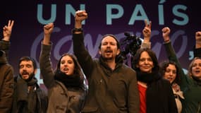 Le parti de gauche Podemos et son leader Pablo Iglesias se sont imposé dimanche comme la 3e force politique d'Espagne.