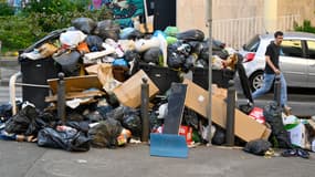 Poubelles à Marseille pendant la grève des éboueurs. 