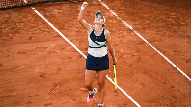 Roland-Garros: après un set d'anthologie, Krejcikova rejoint Pavlyuchenkova en finale