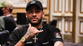 Neymar au poker en juin 2022