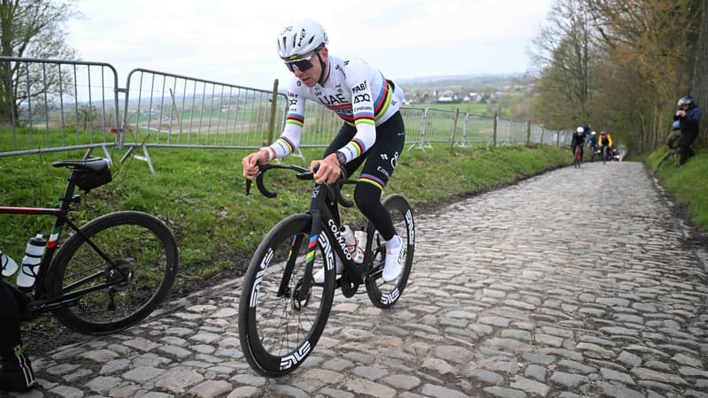 Tadej Pogacar en pleine reconnaissance avant le Tour des Flandres 3 avril 2026 2265048