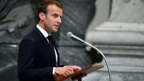Emmanuel Macron lors de la cérémonie d'attribution du titre de chanoine de Latran, le 26 juin 2018 à Rome