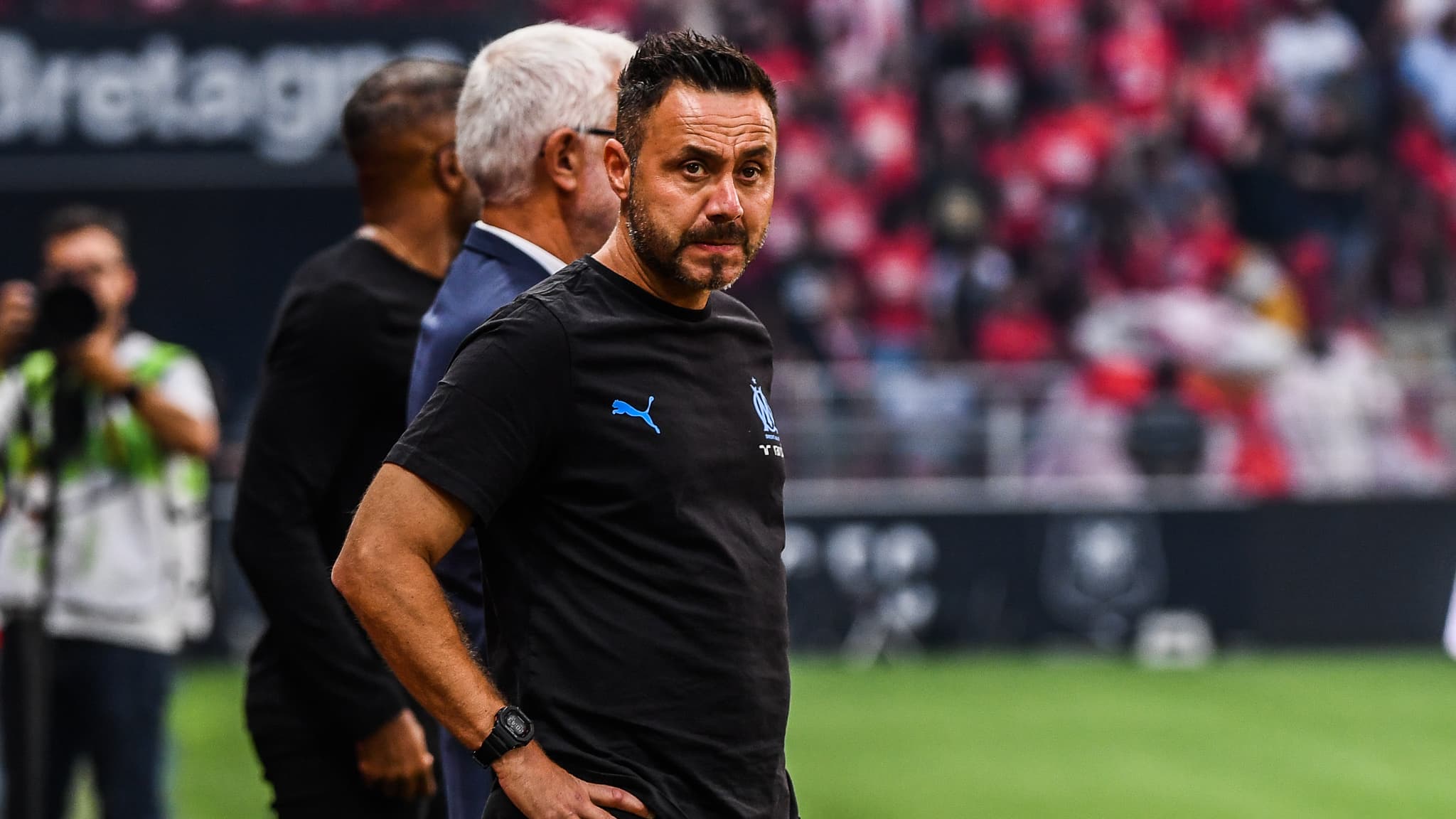 OM: DUGARRY "INQUIET" POUR LES MARSEILLAIS, AVEC UN EFFECTIF "MOINS BON QUE LA SAISON DERNIÈRE"