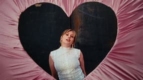 Marine, gagnante de la "Star Academy" 2024 dans le clip de sa chanson "Cœur maladroit", sorti en mai 2025.