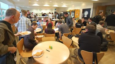 Être réuni dans un même espace pour déjeuner donnerait même à la cuisine d'entreprise des airs d'incubateur à idées