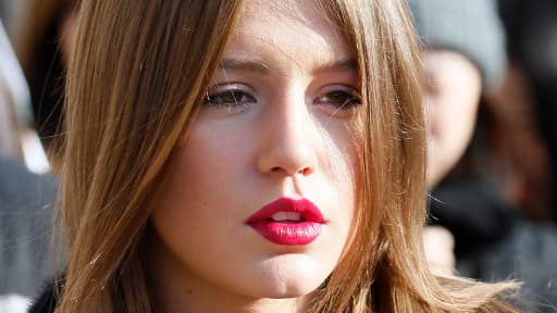Adèle Exarchopoulos, au défilé Vuitton, le 5 mars 2014.