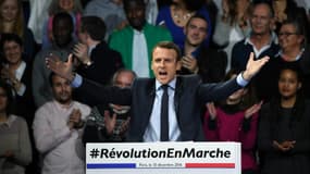Emmanuel Macron lors de son discours à la Porte de Versailles.
