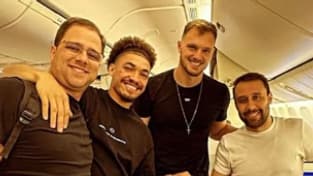 Adryelson et Lucas Perri dans l'avion pour Lyon, le 1er janvier 2024. Adryelson et Lucas Perri dans l'avion pour Lyon, le 1er janvier 2024.