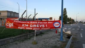 Une grève pour des revalorisations salariales à la raffinerie Esso de Fos-sur-Mer, le 11 octobre 2022