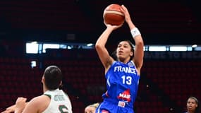 Janelle Salaun lors de France-Lituanie à l'Eurobasket féminin, le 24 juin 2025.