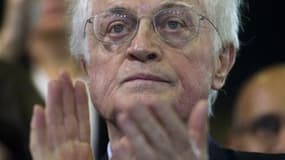Dans un entretien publié mercredi sur le site internet de l'Express, Lionel Jospin, éliminé par le candidat de l'extrême droite à l'élection présidentielle de 2002, dit qu'il se sentirait "plus serein" et "payé de (s)es peines" si François Hollande réussi