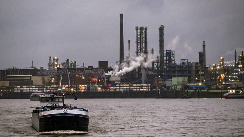 "Les usines ferment, les investissements sont délocalisés": l'industrie chimique allemande s'inquiète d'un niveau de production au plus bas depuis 30 ans