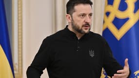 Le président ukrainien Volodymyr Zelensky lors d'une conférence de presse à Kiev le 28 mars 2025.