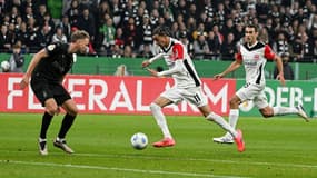 Hugo Ekitike retrouve des couleurs en Allemagne