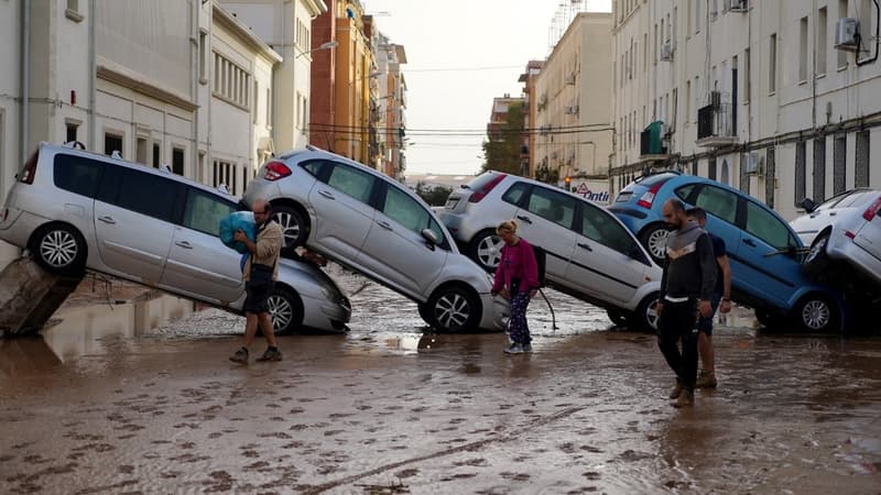 DIRECT. Inondations en Espagne: au moins 158 morts, les recherches de 