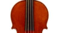 Un violon Stradivarius extrêmement rare, ayant appartenu à la petite-fille du poète anglais Lord Byron, a été vendu lundi à un prix record de 9,8 millions de livres (11 millions d'euros) lors d'une vente de charité. /Photo diffusée le 21 juin 2011/REUTERS