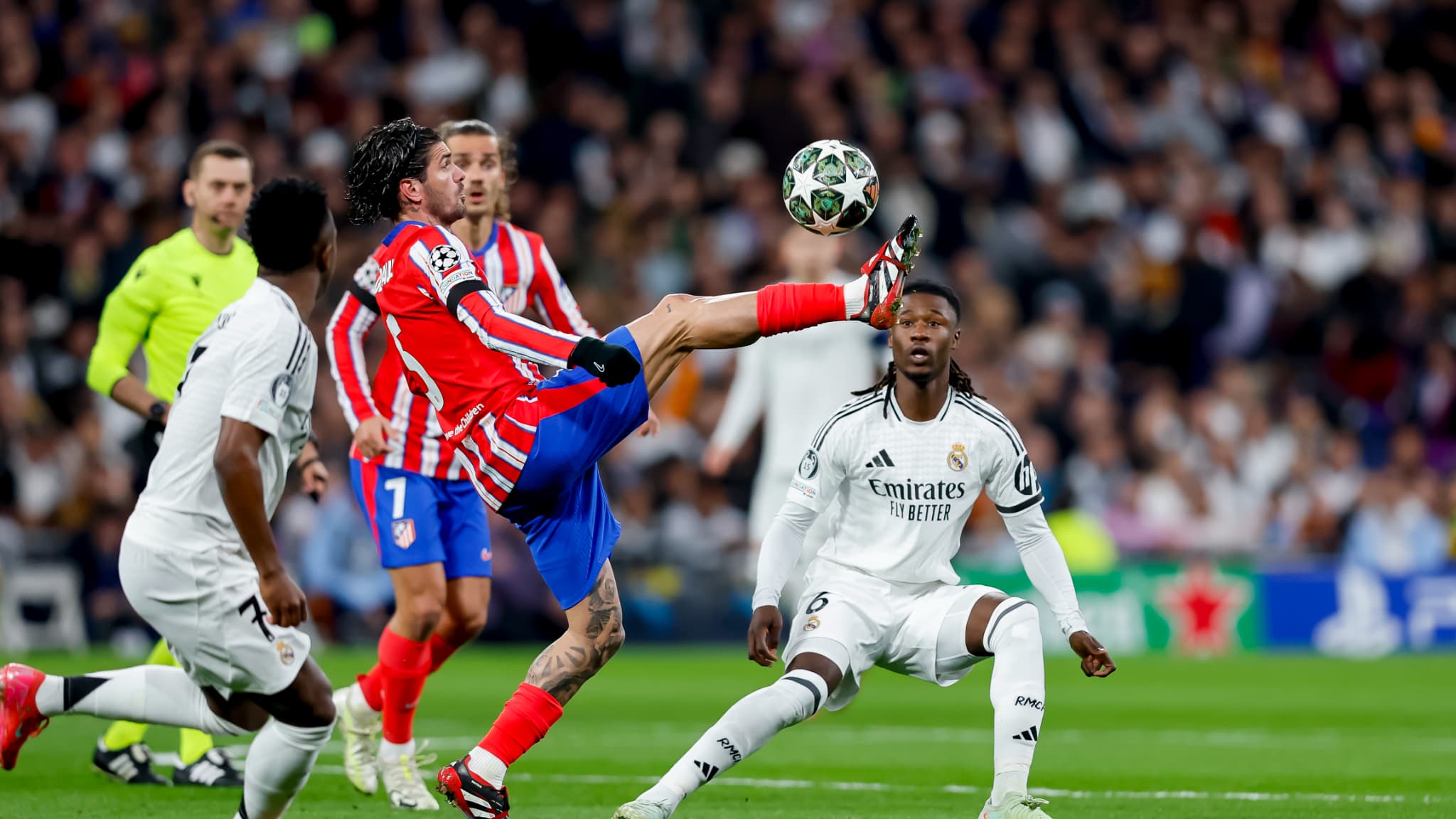 De Paul face au Real Madrid en Ligue des Champions. 