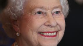 la reine Elizabeth II, le 23 juillet, au lendemain de la naissance de son premier arrière-petit-fils.