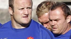 Les trentenaires William Servat et Jean-Baptiste Poux savent qu'une defaite samedi contre l'Angleterre signifierait certainement l'un de leurs derniers matches en bleu