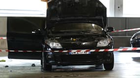 Après son évasion, Redoine Faïd et ses complices ont utilisé cette voiture qui a été retrouvée dans le parking d'un centre commercial d'Aulnay-sous-Bois, en Seine-Saint-Denis