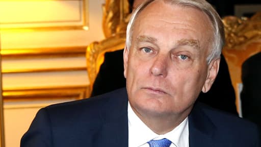 Jean-Marc Ayrault à Matignon avant une réunion interministérielle, le 19 septembre.