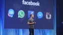 Mark Zuckerberg lors d'une conférence de presse de Facebook où il présente les dernières nouveautés What'sApp.