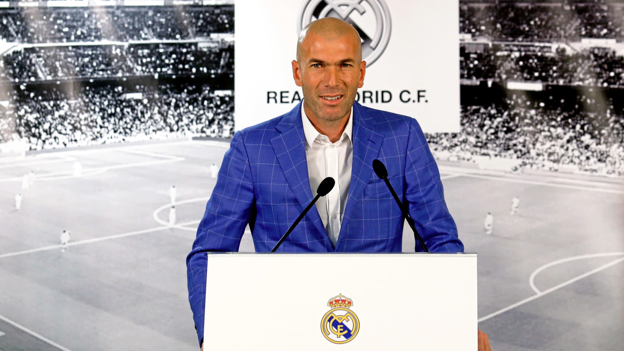 Zinédine Zidane nommé entraîneur du Real Madrid, le 4 janvier 2016