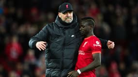 Jürgen Klopp et Sadio Mané, en 2022.