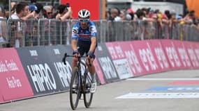 Julian Alaphilippe sur le Tour d'Italie en mai 2024.