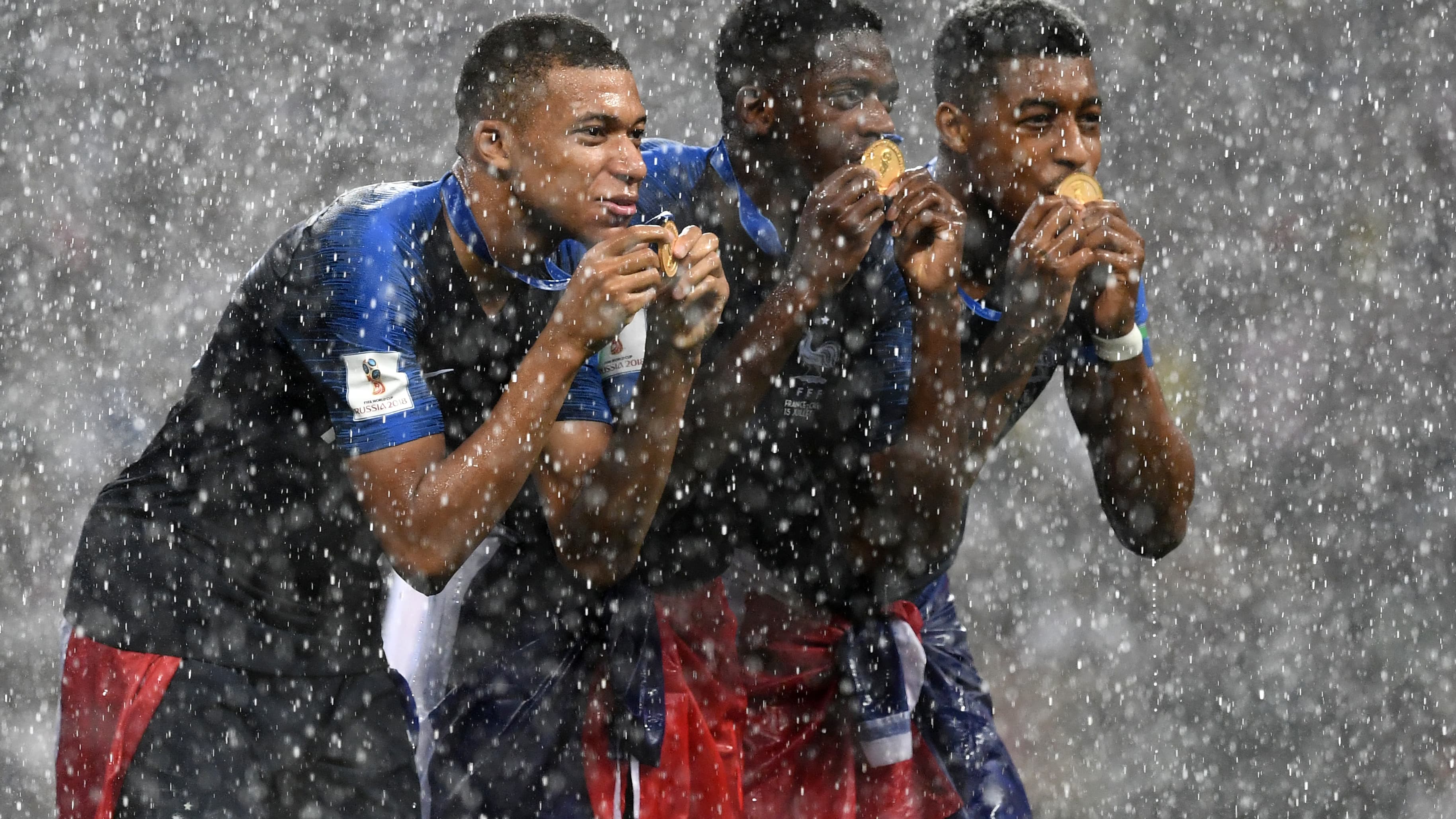 Mbappé, Dembélé, Kimpembe... la nouvelle garde des Bleus Mbappé, Dembélé, Kimpembe... la nouvelle garde des Bleus
