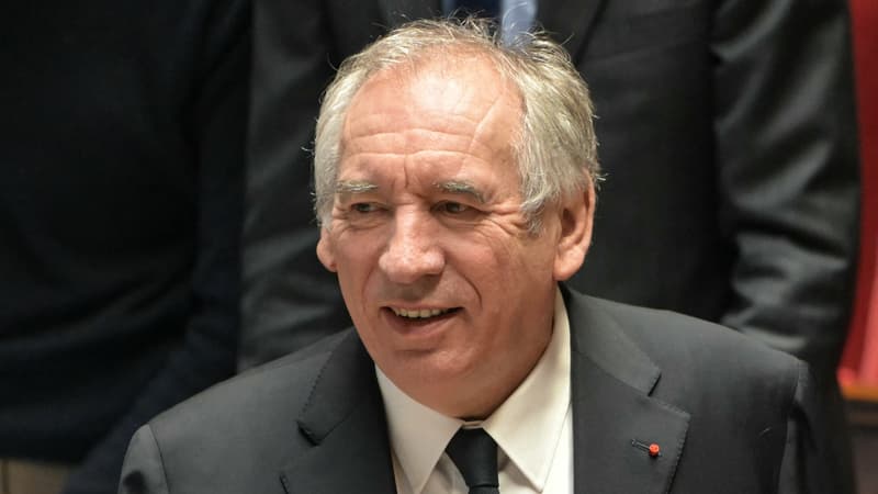 Le Premier ministre français François Bayrou assiste à une séance parlementaire sur le projet de loi de finances 2025 et le budget de la sécurité sociale à l'Assemblée nationale, la chambre basse du parlement français, à Paris, le 3 février 2025.