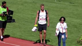 Kevin Mayer revient sur le petit moment de tension après le poids