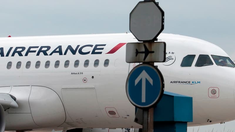 La direction d'Air France s'adresse aux pilotes. 