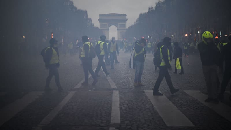 1.000 personnes ont été interpellées samedi à Paris.