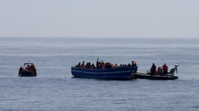 Chaque jour des centaines de migrants tentent la traversée de la Méditerranée sur des embarcations de fortune.