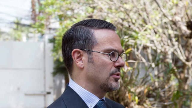 Le porte-parole du Quai d'Orsay Romain Nadal, ici aux côtés de François Hollande, a condamné l'attitude d'Israël vis-à-vis du développement de la colonisation en Cisjordanie notamment. (Photo d'illustration)