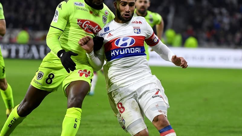 Nabil Fekir face à Angers