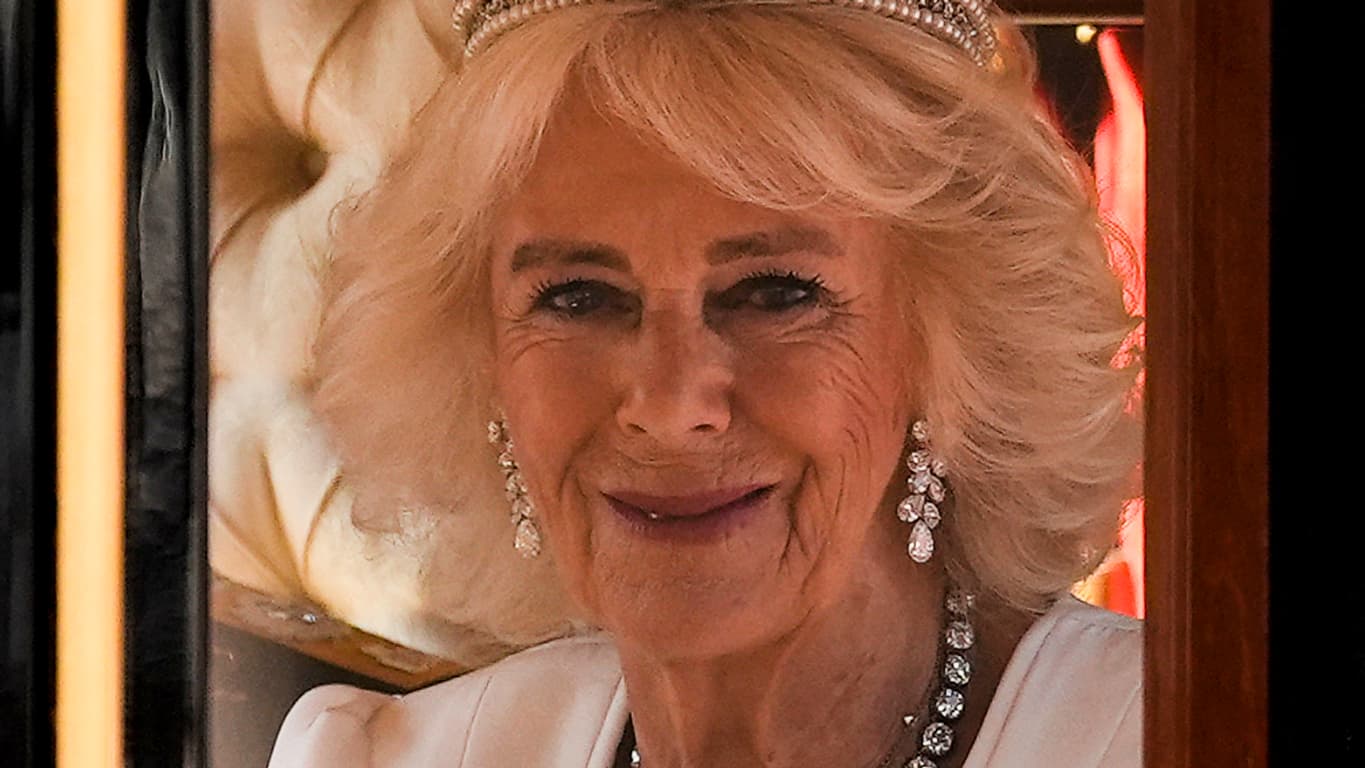 La reine Camilla arrivant en carrosse au parlement, le 17 juillet 2024. La reine Camilla arrivant en carrosse au parlement, le 17 juillet 2024.