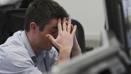 Les employés de la City londonienne engagent de plus en plus de recours juridiques contre le stress généré par leurs activités, selon un cabinet britannique spécialisé, GQ Employment Law. /Photo prise le 1er novembre 2011/REUTERS/Olivia Harris