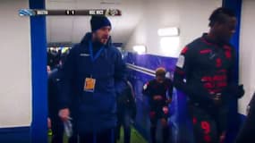 Mario Balotelli dans les couloirs de Furiani