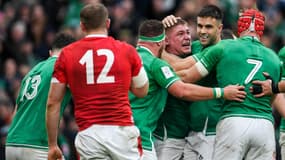 Tadhg Furlong célébrant un essai lors du match Irlande-Galles lors du Tournoi des VI Nations, le 8 février 2020