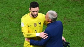 Hugo Lloris avec Didier Deschamps lors du Mondial 2022