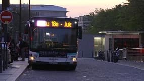 Des mouchards sur les bus en test pour verbaliser les stationnements gênants