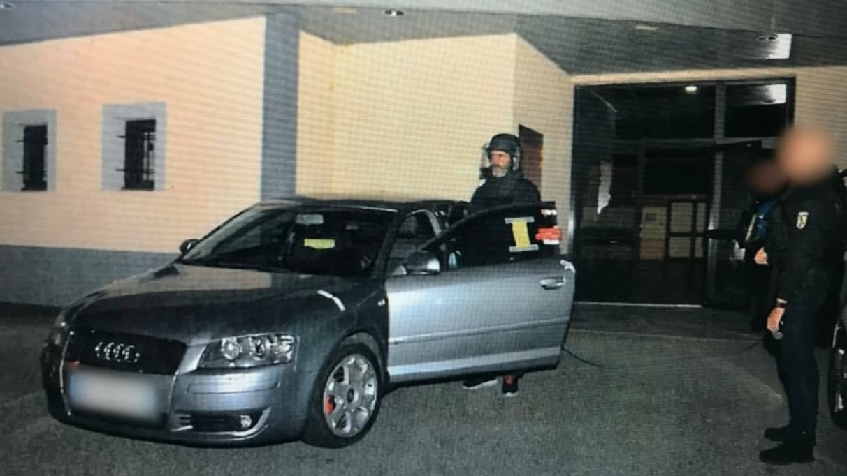 Nordahl Lelandais et son véhicule de marque Audi, en septembres 2018 Nordahl Lelandais et son véhicule de marque Audi, en septembres 2018